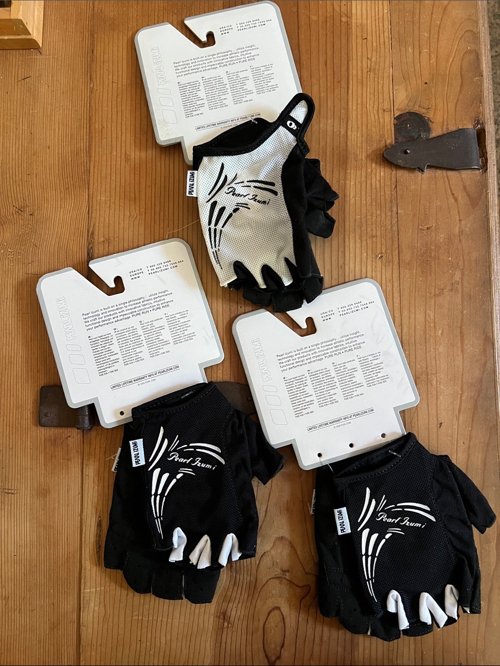 Pearl Izumi Black & White W Select Women's Cycling Gloves 3 pairs! - Picture 3 of 4